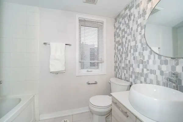 Pickering, ON L1V 0E8,1460 Whites RD N #211