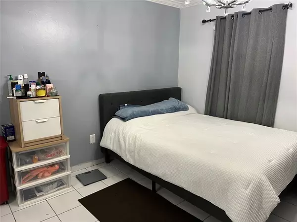 Miami, FL 33144,6820 W Flagler St #308