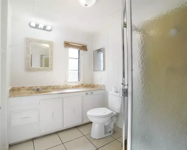 Fort Lauderdale, FL 33312,5863 SW 29th Ave