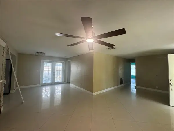 Pompano Beach, FL 33060,160 SE 15th Ave