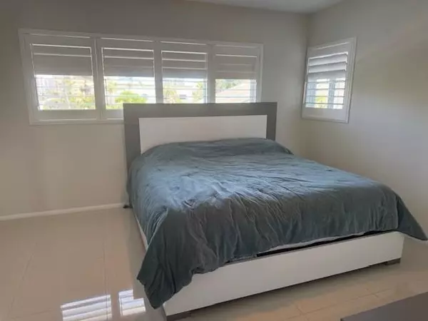 Pompano Beach, FL 33062,1201 S Riverside Dr #307