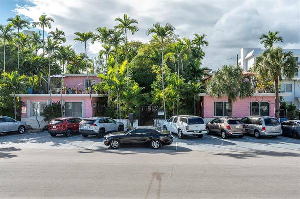 525 Antioch Ave, Fort Lauderdale, FL 33304