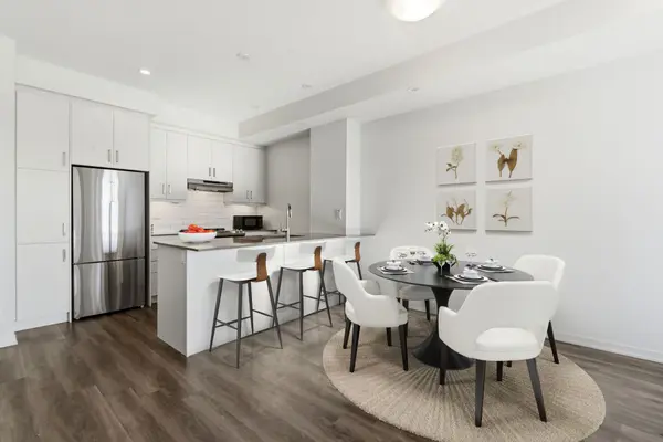 Vaughan, ON L4K 0N7,150 Honeycrisp CRES #275