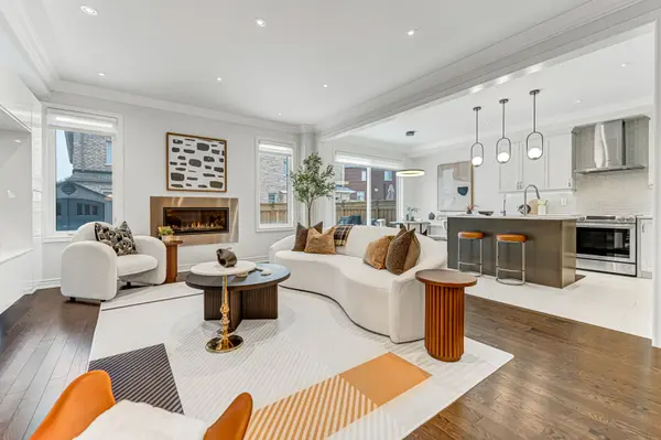 Aurora, ON L4G 0W5,356 Hartwell WAY