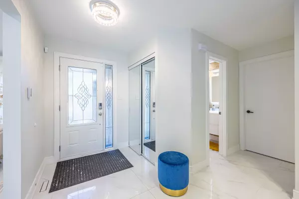 Markham, ON L3T 6Z6,42 Stacey CRES