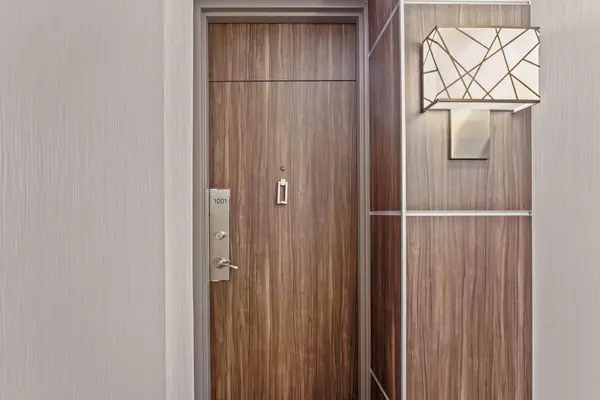 Toronto W03, ON M6N 4X7,270 Scarlett RD #1001