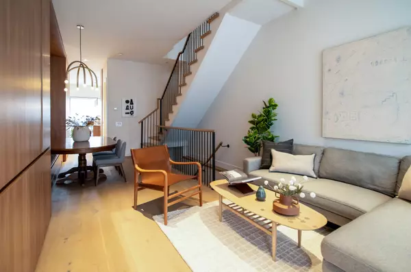 Toronto W02, ON M6H 2R2,577 Concord AVE