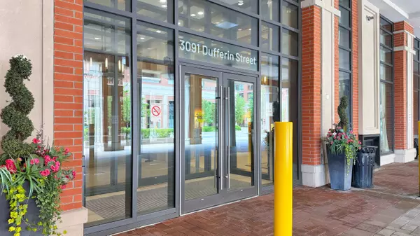 Toronto W04, ON M6A 0C4,3091 Dufferin AVE #833