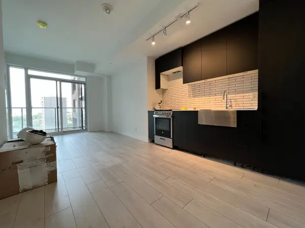 Toronto W01, ON M6K 0H8,270 Dufferin ST #813