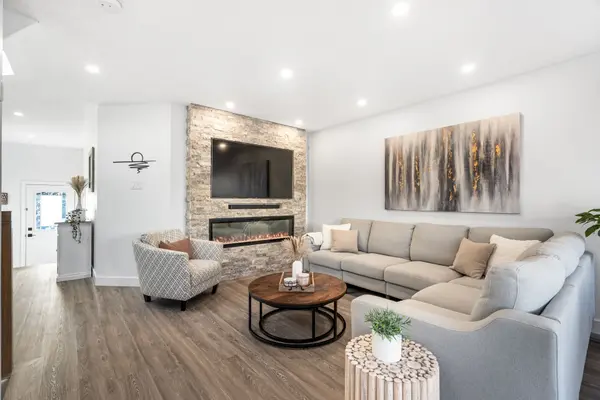 Orleans - Cumberland And Area, ON K4A 0H6,506 Allegro WAY