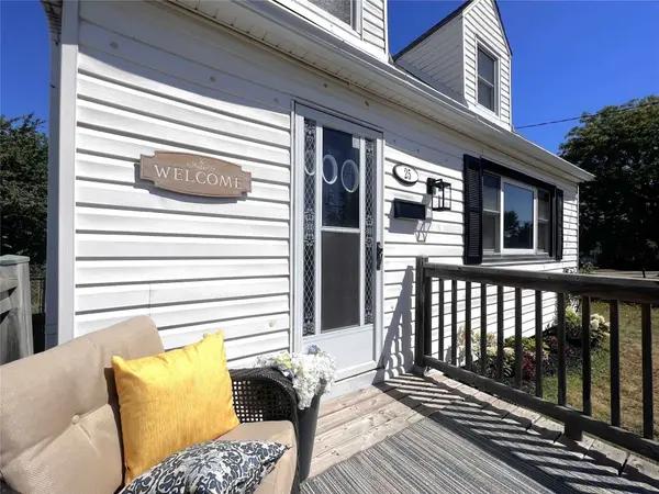 25 Hayes AVE, Hamilton, ON L8H 1M3