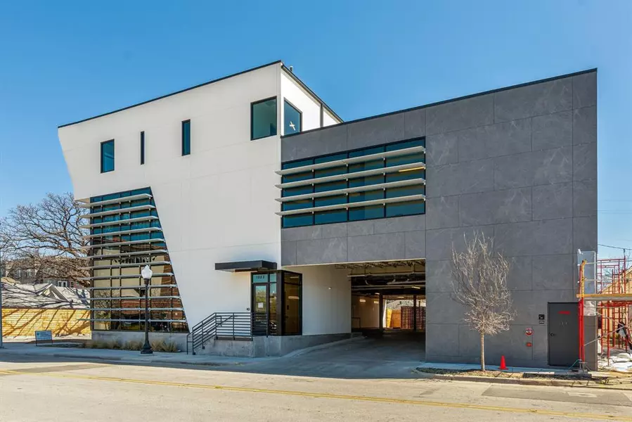 1023 LIPSCOMB Street #302, Fort Worth, TX 76104