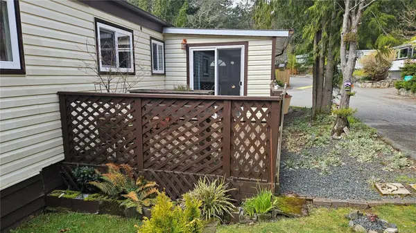 Langford, BC V9C 3T1,2500 Florence Lake Rd #29