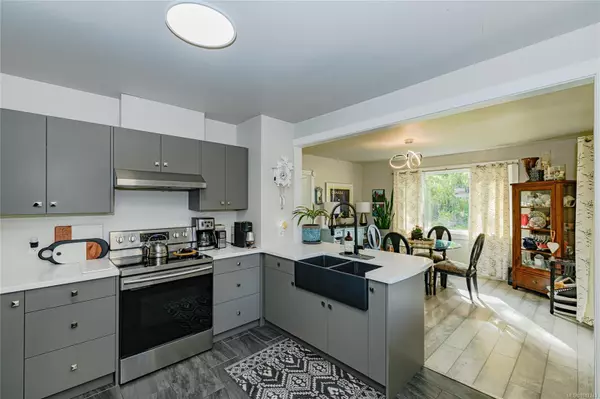 Duncan, BC V9L 6L2,2200 Phipps Rd