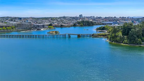 103 Gorge Rd E #206, Victoria, BC V9A 6Z2