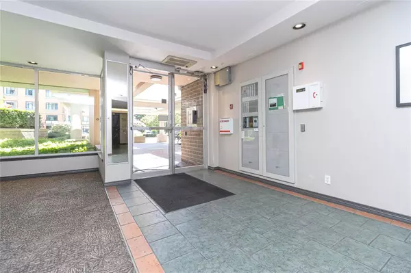 Victoria, BC V8V 4Y3,1010 View St #502