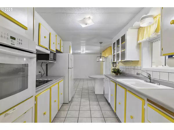 Salem, OR 97306,1782 COLE RD S