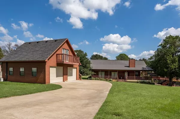 Mabank, TX 75156,301 Lake Front Drive