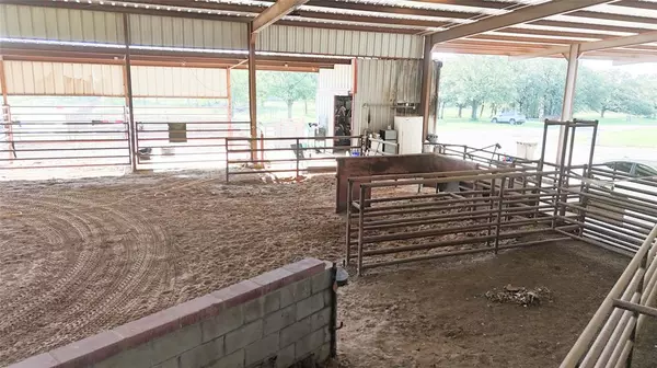 Lipan, TX 76462,25495 S Fm 4