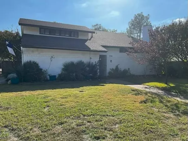 2706 S Surrey Drive, Carrollton, TX 75006