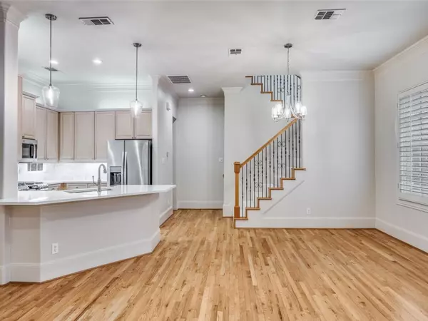 Dallas, TX 75205,4330 Cole Avenue #H