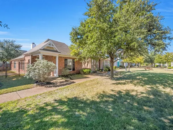 Dallas, TX 75236,3722 Prague Mews