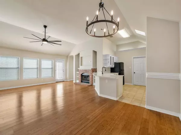 Dallas, TX 75236,3722 Prague Mews