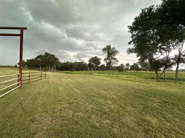 Mart, TX 76664,7546 W HWY 164