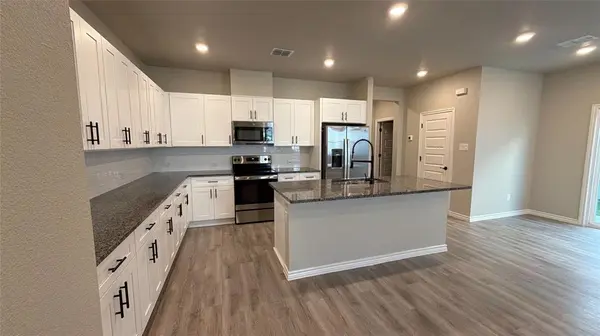 Argyle, TX 76226,709 16th Street #160