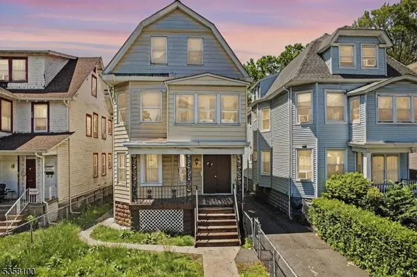 253 S Burnett St, East Orange City, NJ 07018