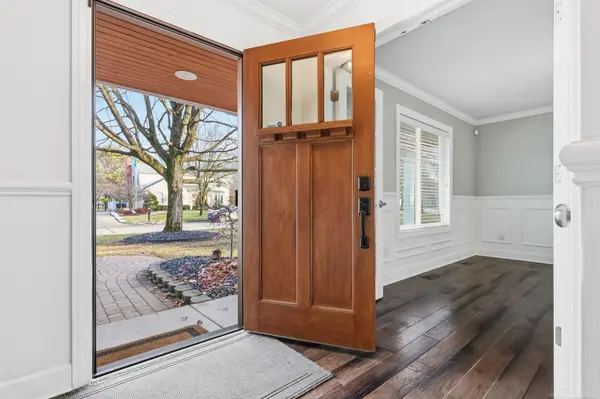 Rochester Hills, MI 48306,1193 Barneswood LN