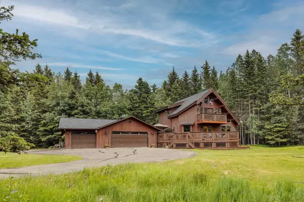 Bragg Creek, AB T0L 0K0,106 Mountain Lion DR