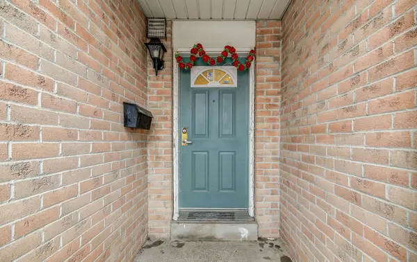 Mississauga, ON L4Z 3N8,55 Barondale DR #75