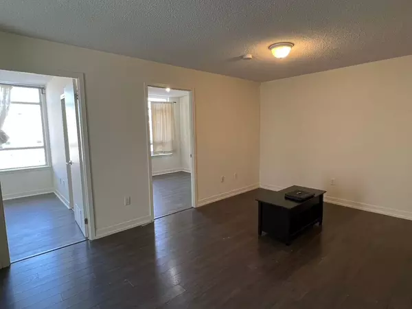 Toronto W02, ON M6H 4K5,812 Lansdowne AVE #521