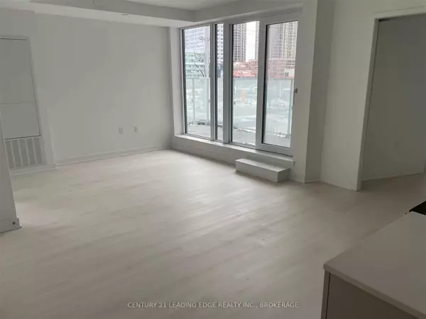 Mississauga, ON L5B 0M3,3900 Confederation Pkwy #214