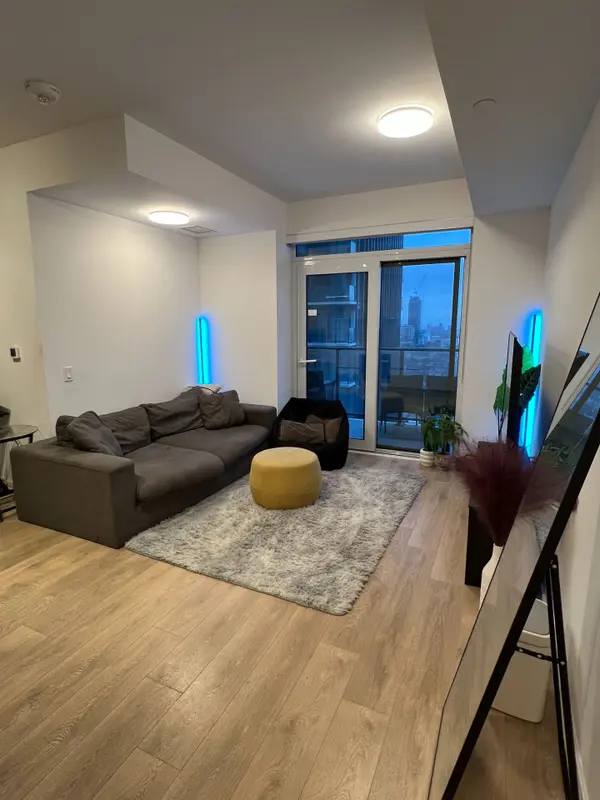 Toronto W02, ON M6H 0E3,1285 Dupont ST #1501