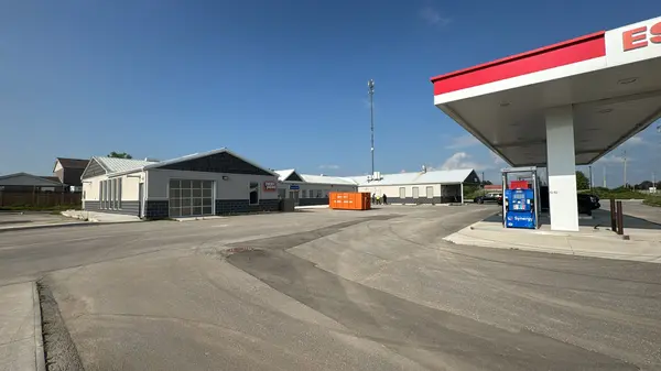 9 Second ST #3, Strathroy-caradoc, ON N7G 3H8