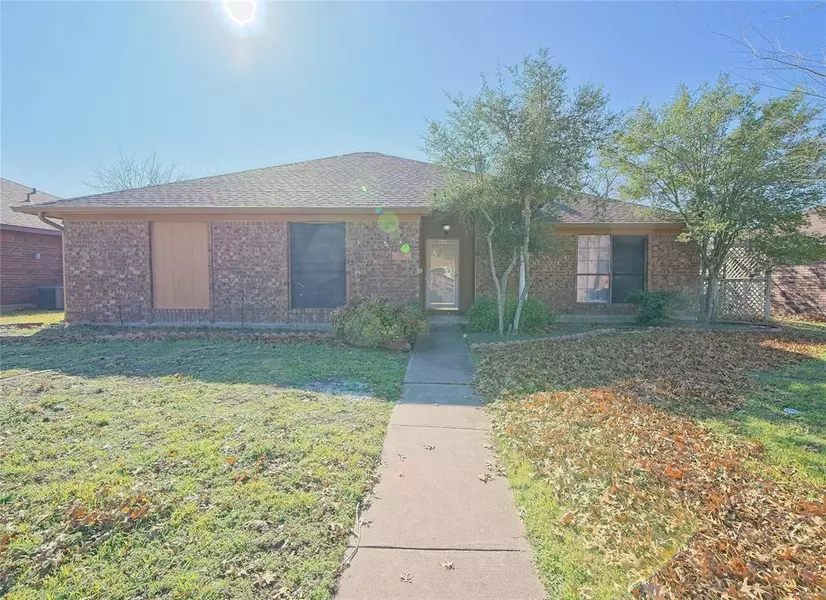1402 Flameleaf Drive, Allen, TX 75002
