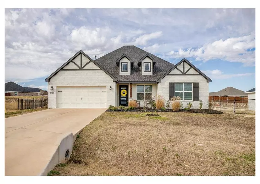 11709 Sand Cat Court, Godley, TX 76044