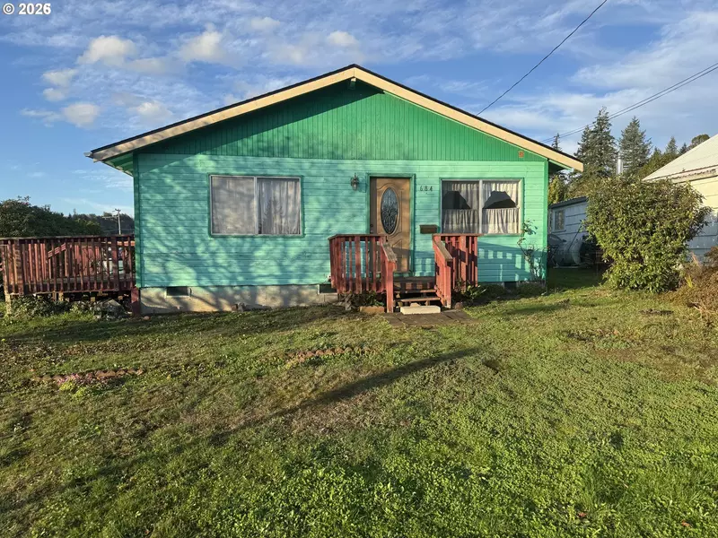 684 E 10th ST, Coquille, OR 97423