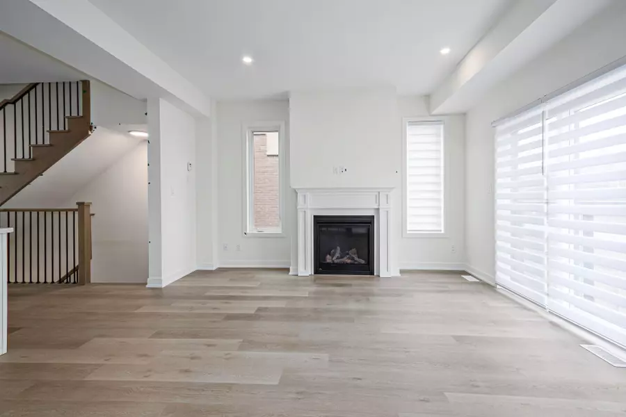 52 Winters CRES, Collingwood, ON L9Y 5B4