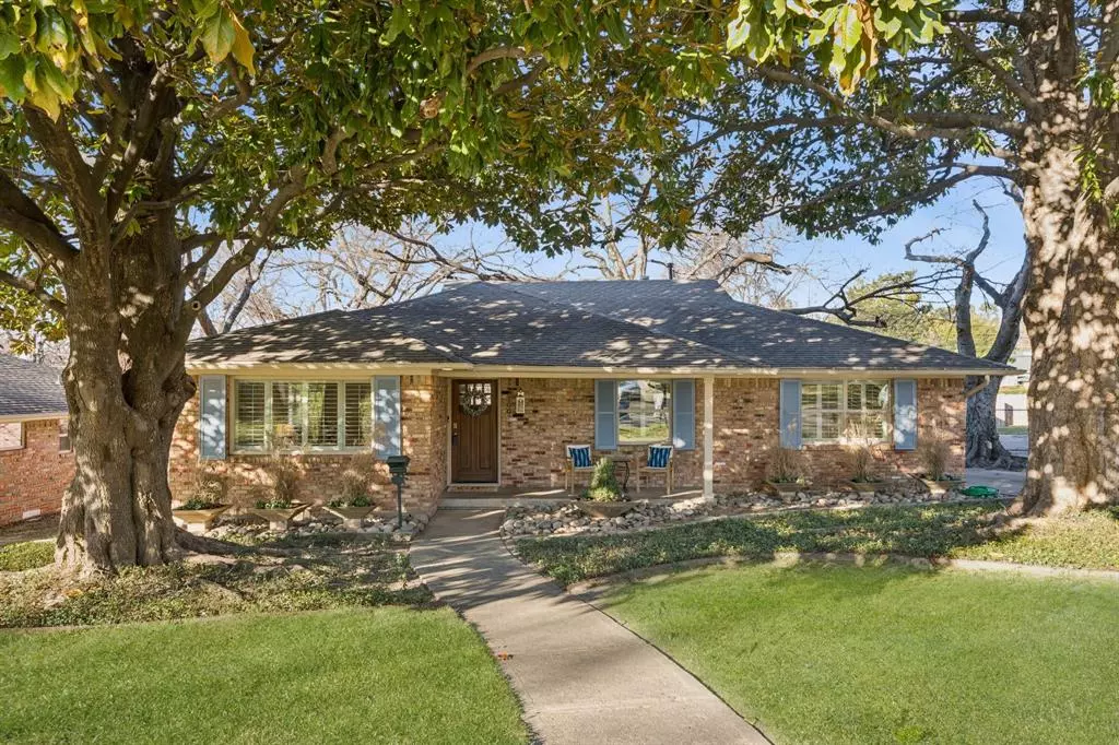 Dallas, TX 75238,10021 Lanshire Drive