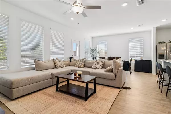 Forney, TX 75126,2214 Walden Pond