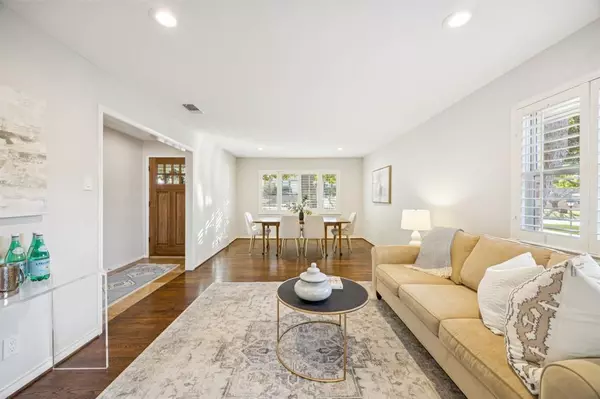 Dallas, TX 75238,10021 Lanshire Drive