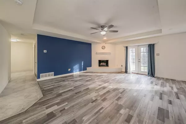 Arlington, TX 76001,4004 Cypress Springs Drive