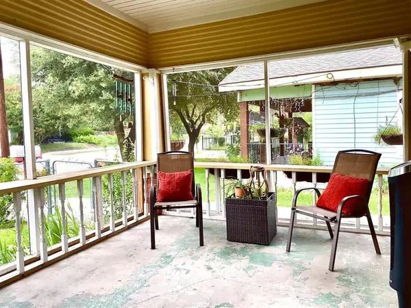 Dallas, TX 75223,5110 Lindsley Avenue