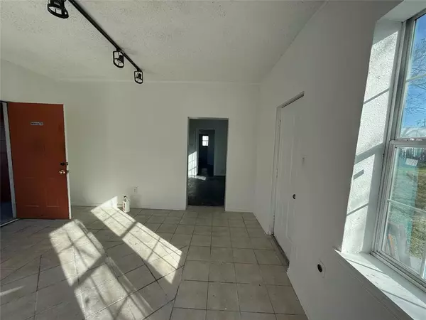 Fort Worth, TX 76111,2518 Mclemore Avenue