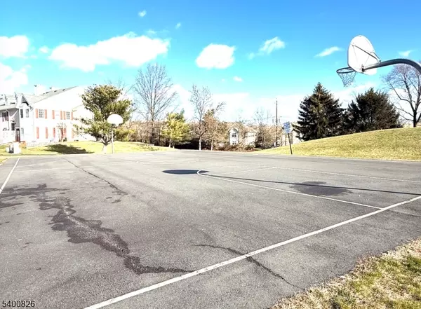 Franklin Twp., NJ 08823,32 Columbus Dr