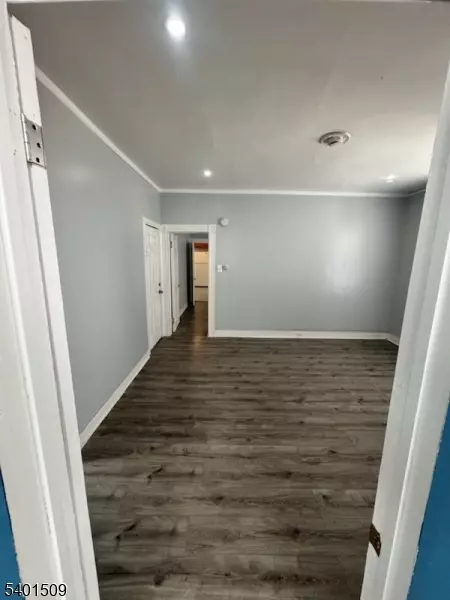 Irvington Twp., NJ 07111,553 GROVE ST