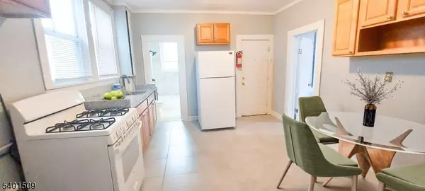 Irvington Twp., NJ 07111,553 GROVE ST